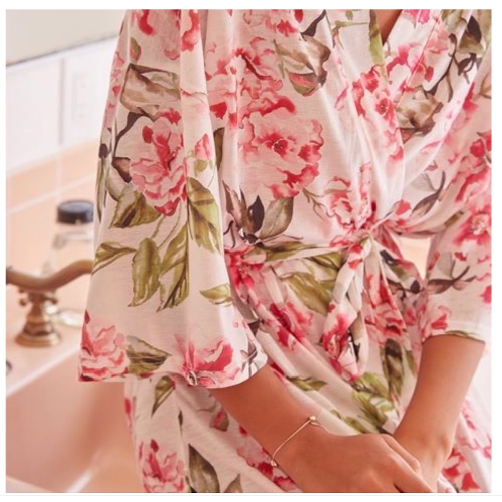 Show me your mum BRIE ROBE ~ GARDEN OF BLOOMS - Picture 2 of 5
